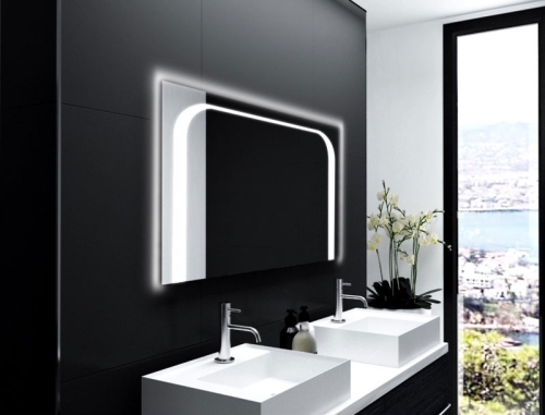 Badspiegel La Rochelle mit LED Beleuchtung links, rechts und oben von Glaswerk24 - Qualität Made in Germany