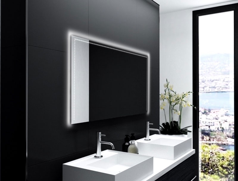 Badspiegel Nevers mit LED Beleuchtung links, rechts und oben von Glaswerk24 - Qualität Made in Germany